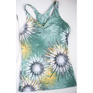 Prana Tank Top w/ Fireworks-like Pattern Size M